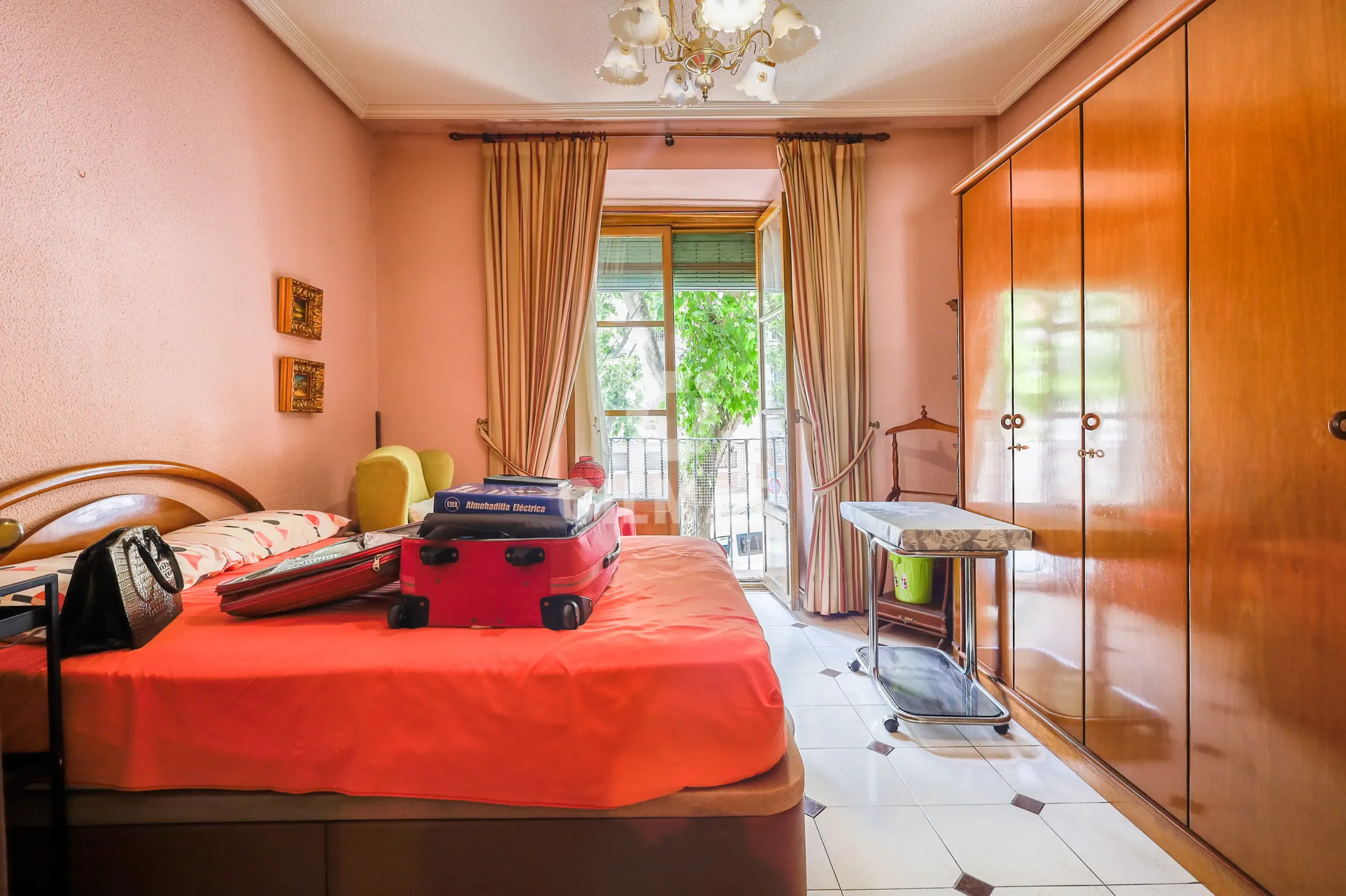 Apartment in Embajadores - Madrid
