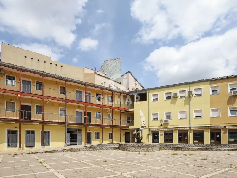 Apartment in Embajadores - Madrid