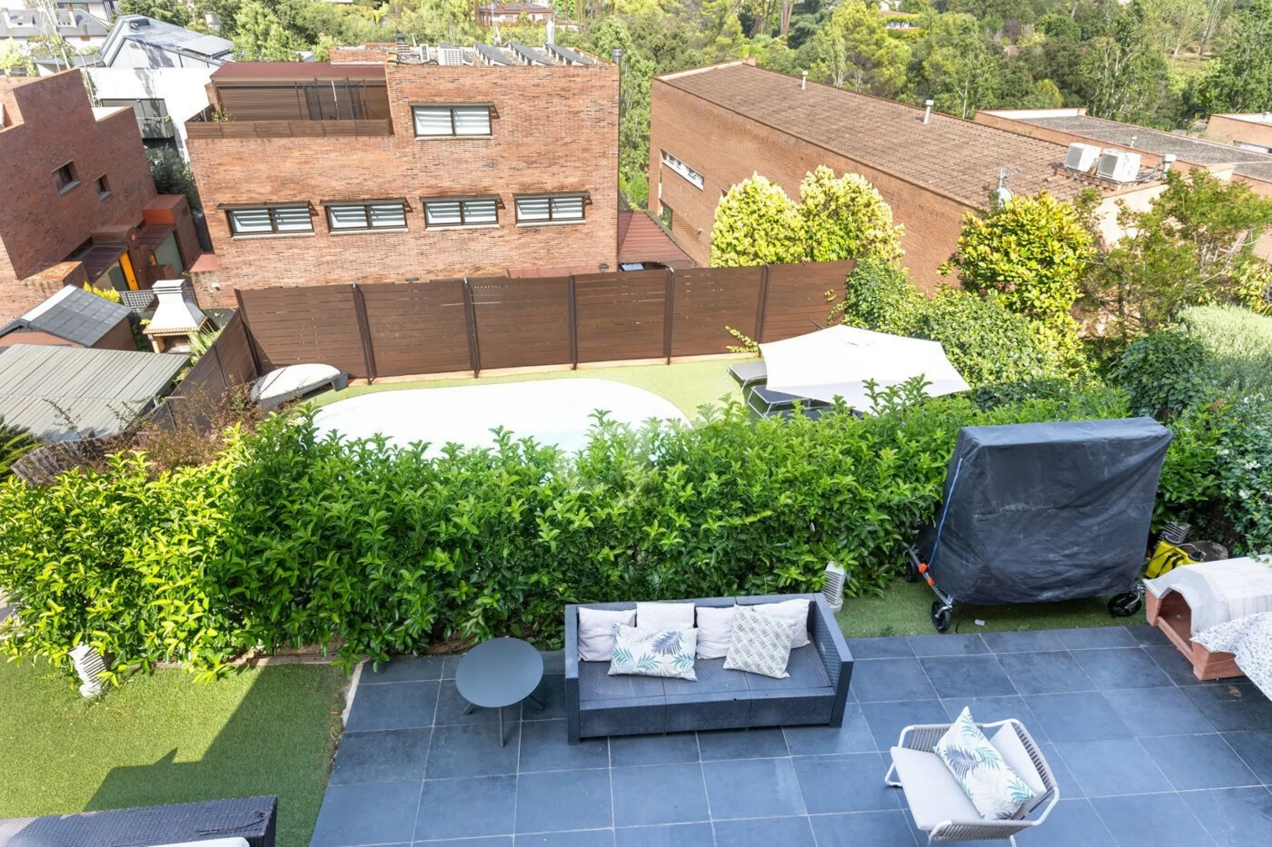Casa de lujo con jardín y piscina en Sant Cugat del Valles, Barcelona
