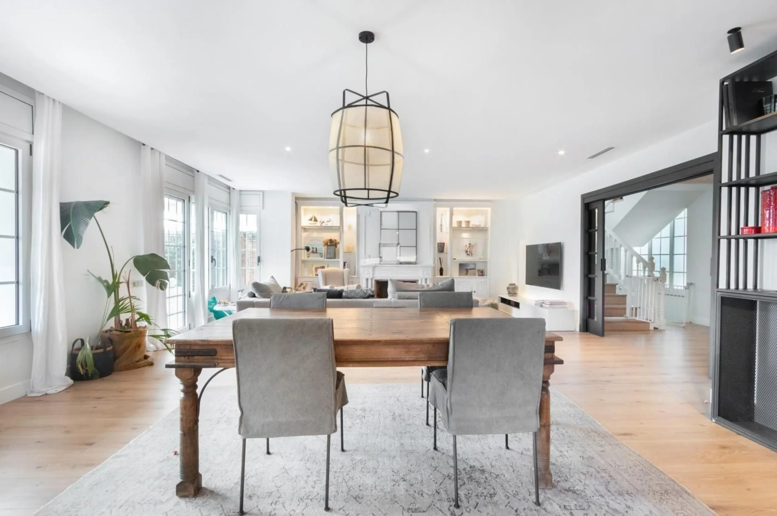  Elegant Townhouse in Valldoreix, Sant Cugat del Valles, Barcelona