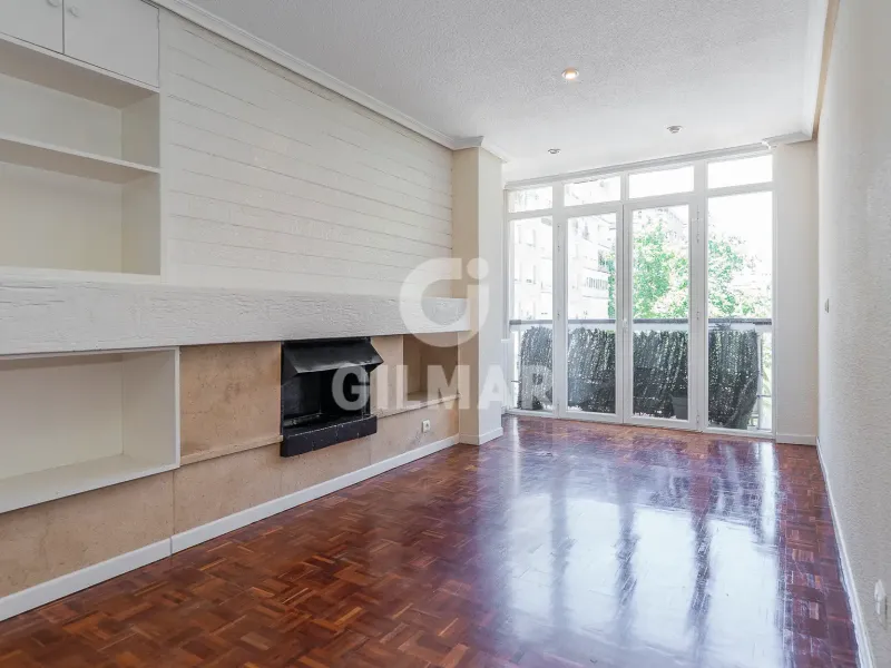 Apartment in Nueva España - Madrid