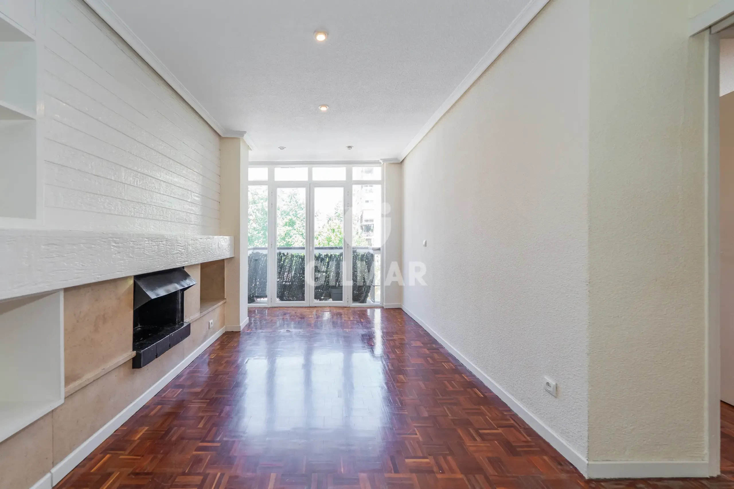 Apartment in Nueva España - Madrid