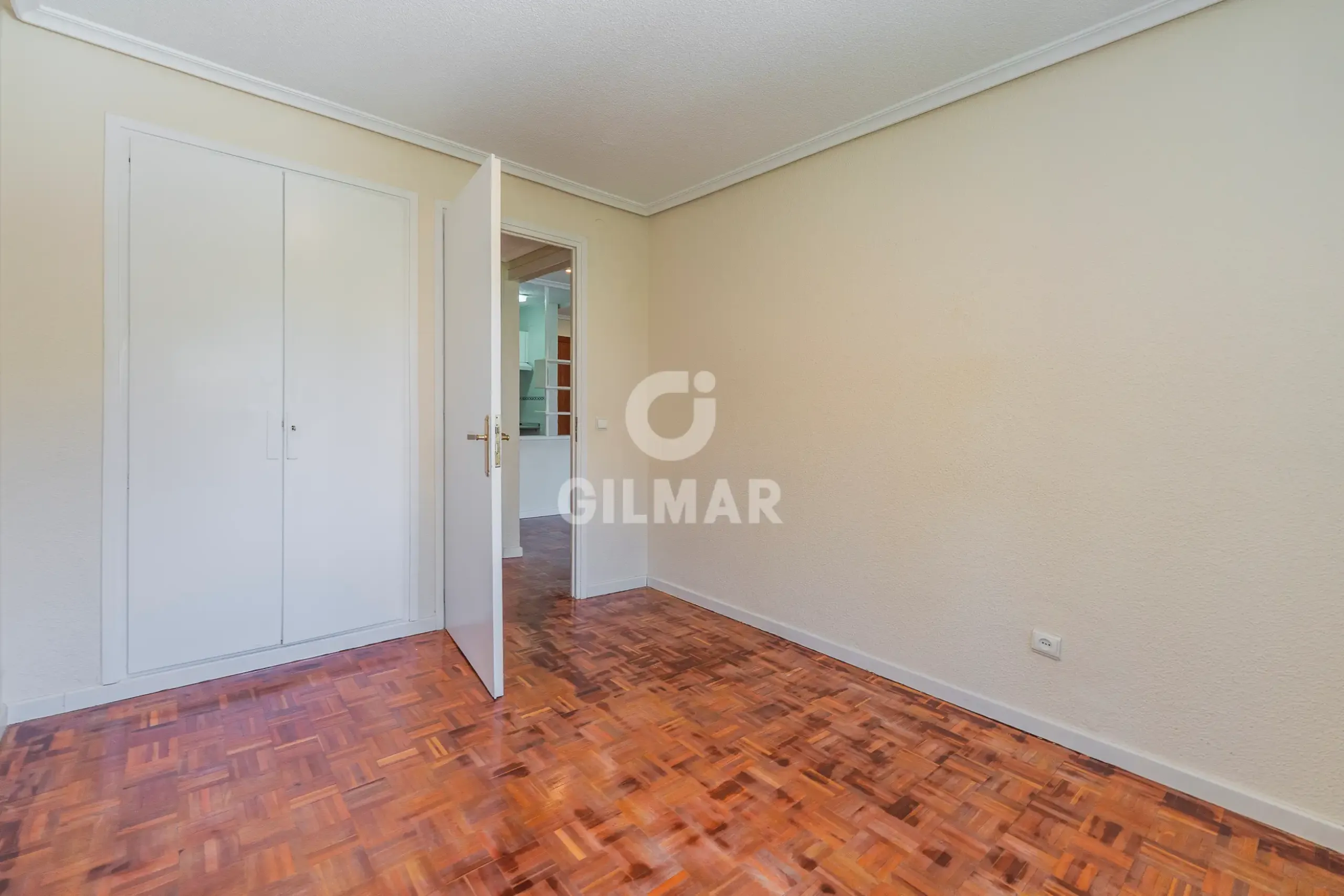 Apartment in Nueva España - Madrid