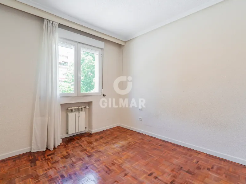 Apartment in Nueva España - Madrid