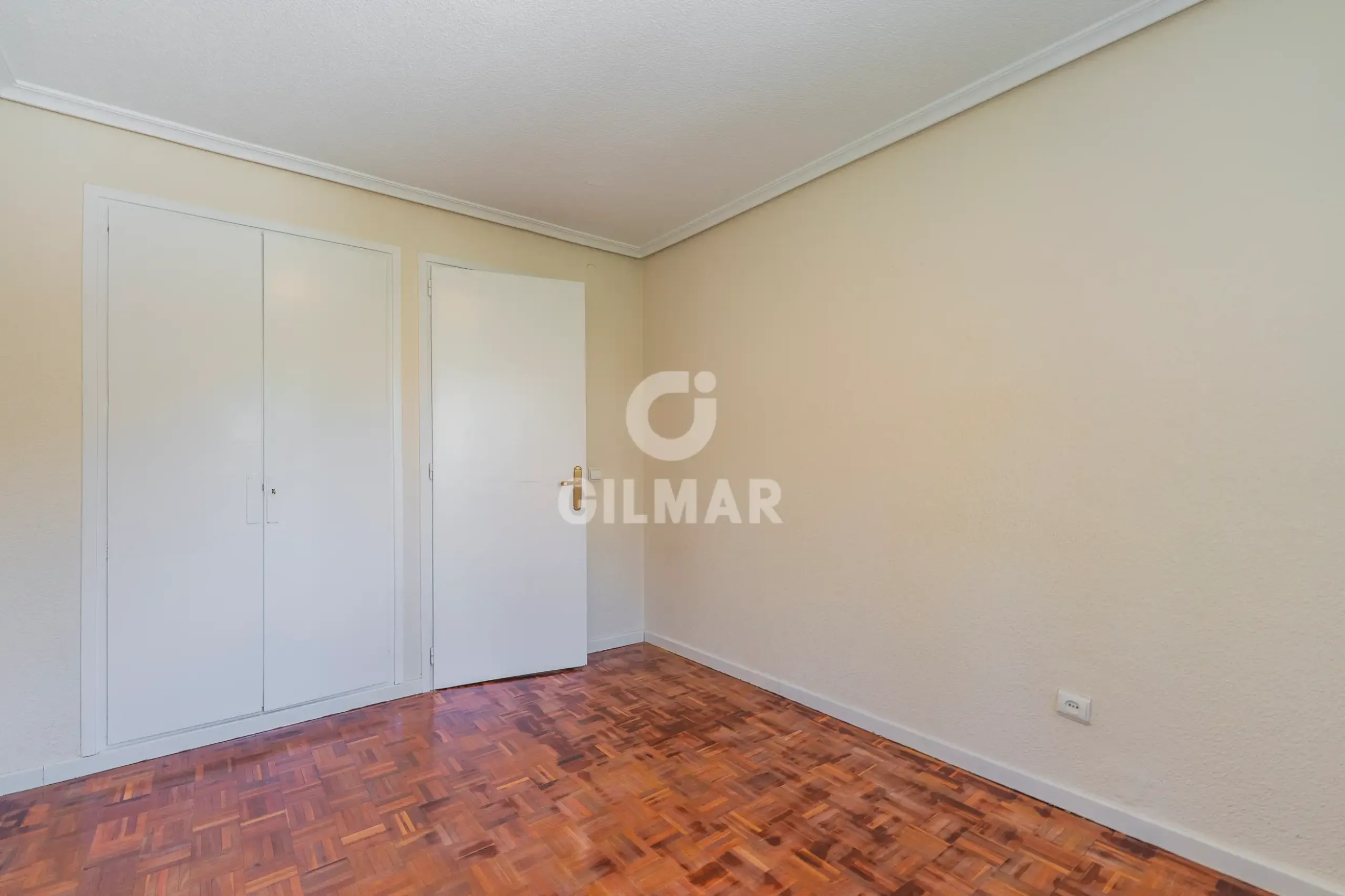 Apartment in Nueva España - Madrid