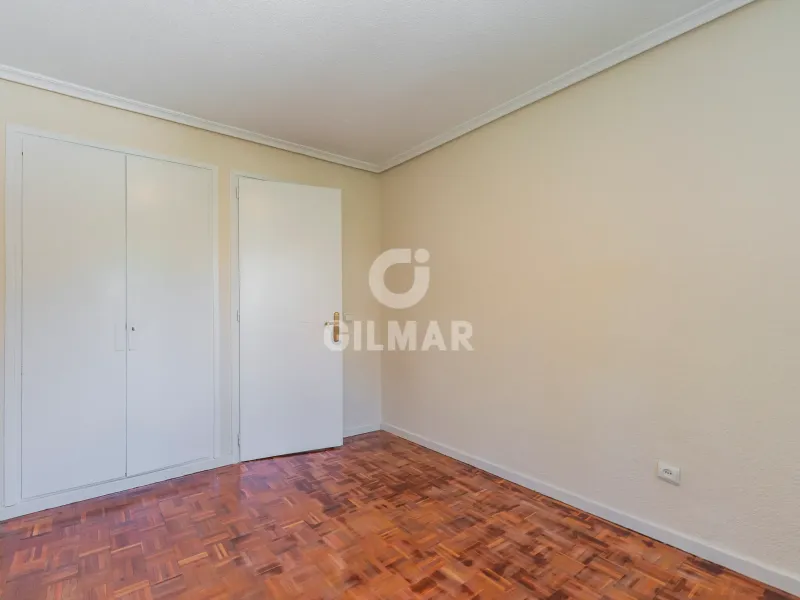 Apartment in Nueva España - Madrid