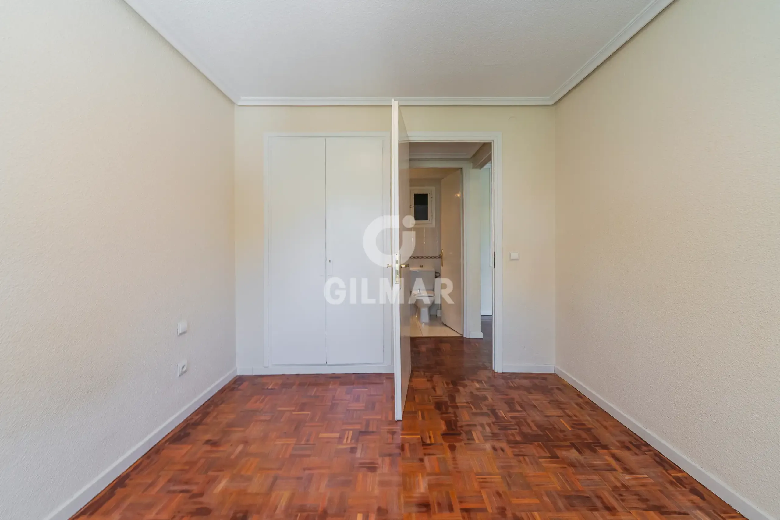 Apartment in Nueva España - Madrid