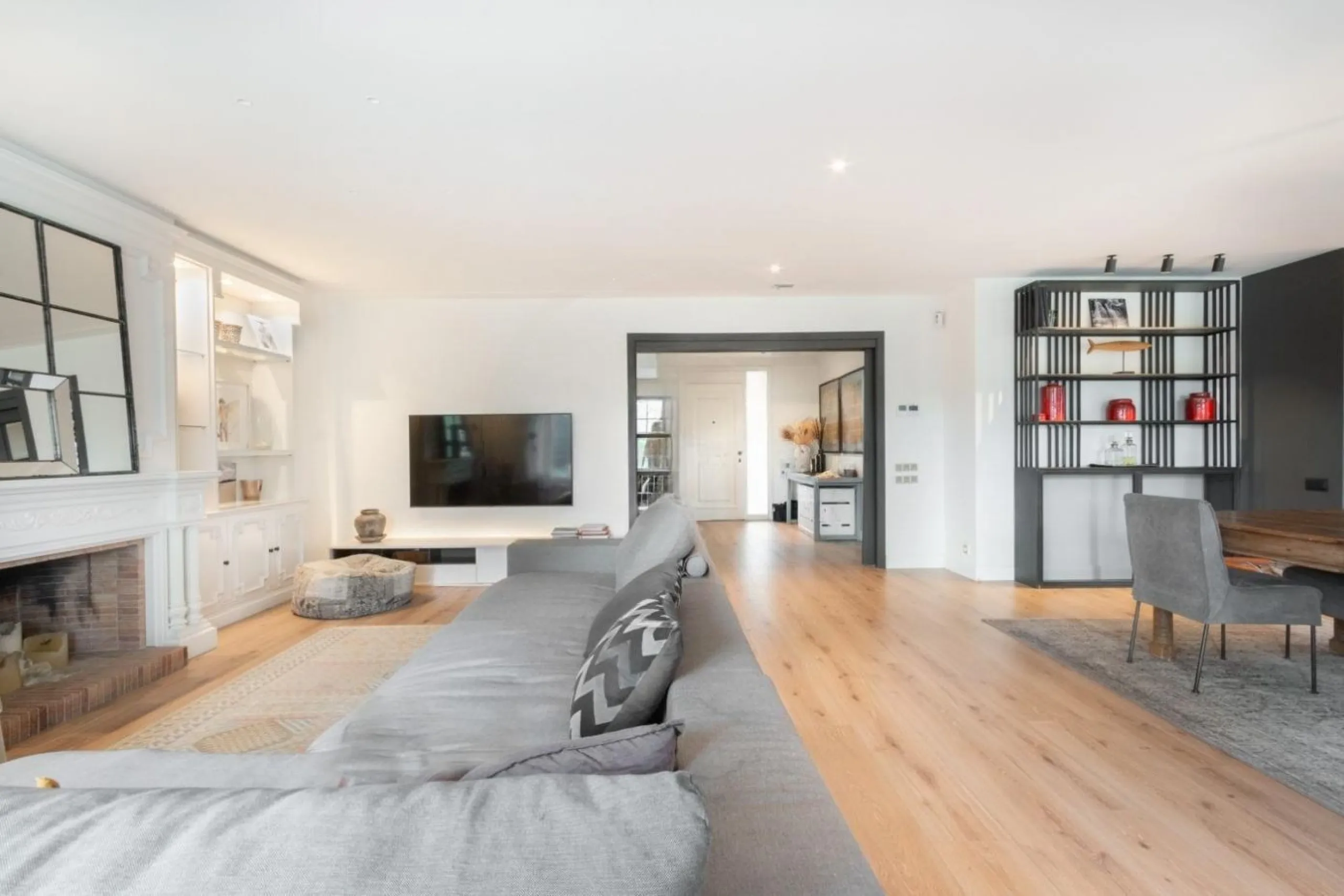  Elegant Townhouse in Valldoreix, Sant Cugat del Valles, Barcelona