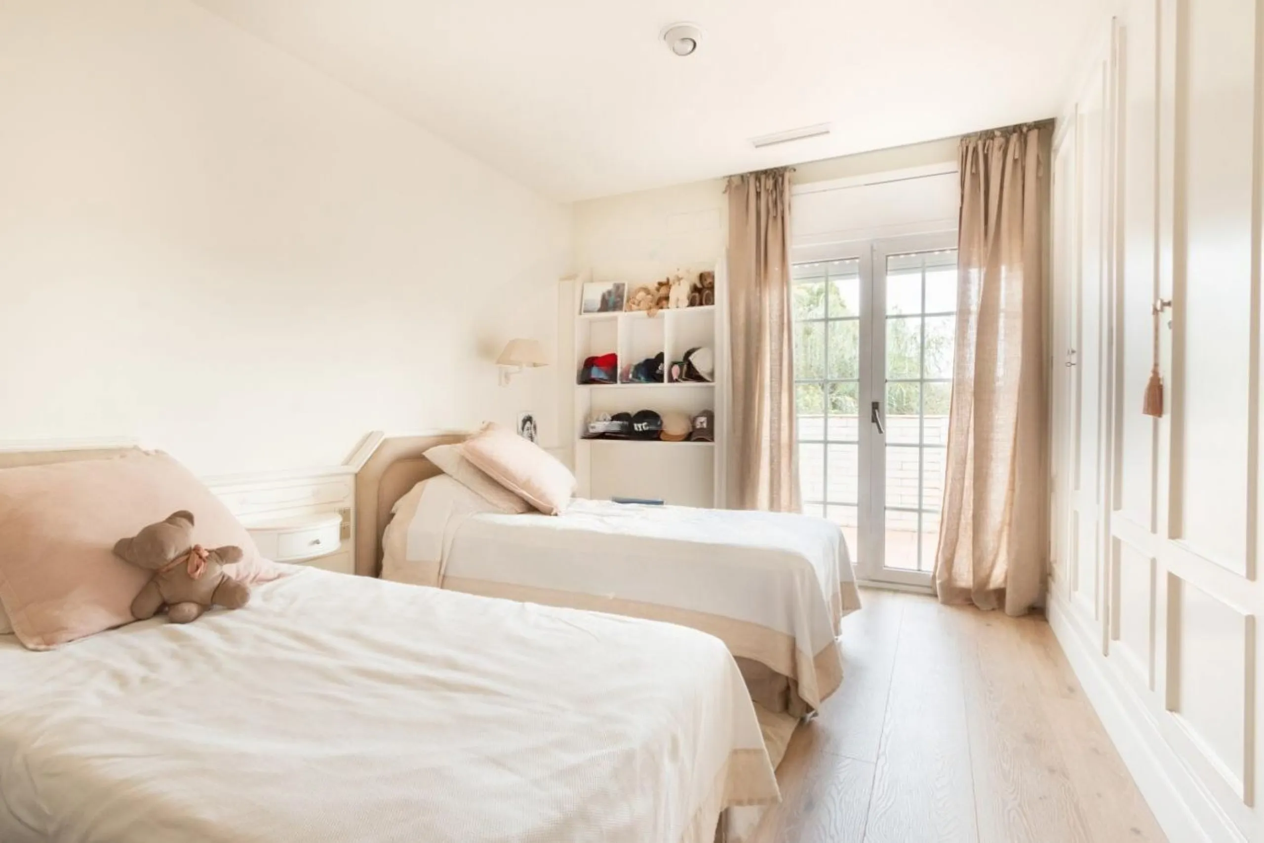 Elegant Townhouse in Valldoreix, Sant Cugat del Valles, Barcelona
