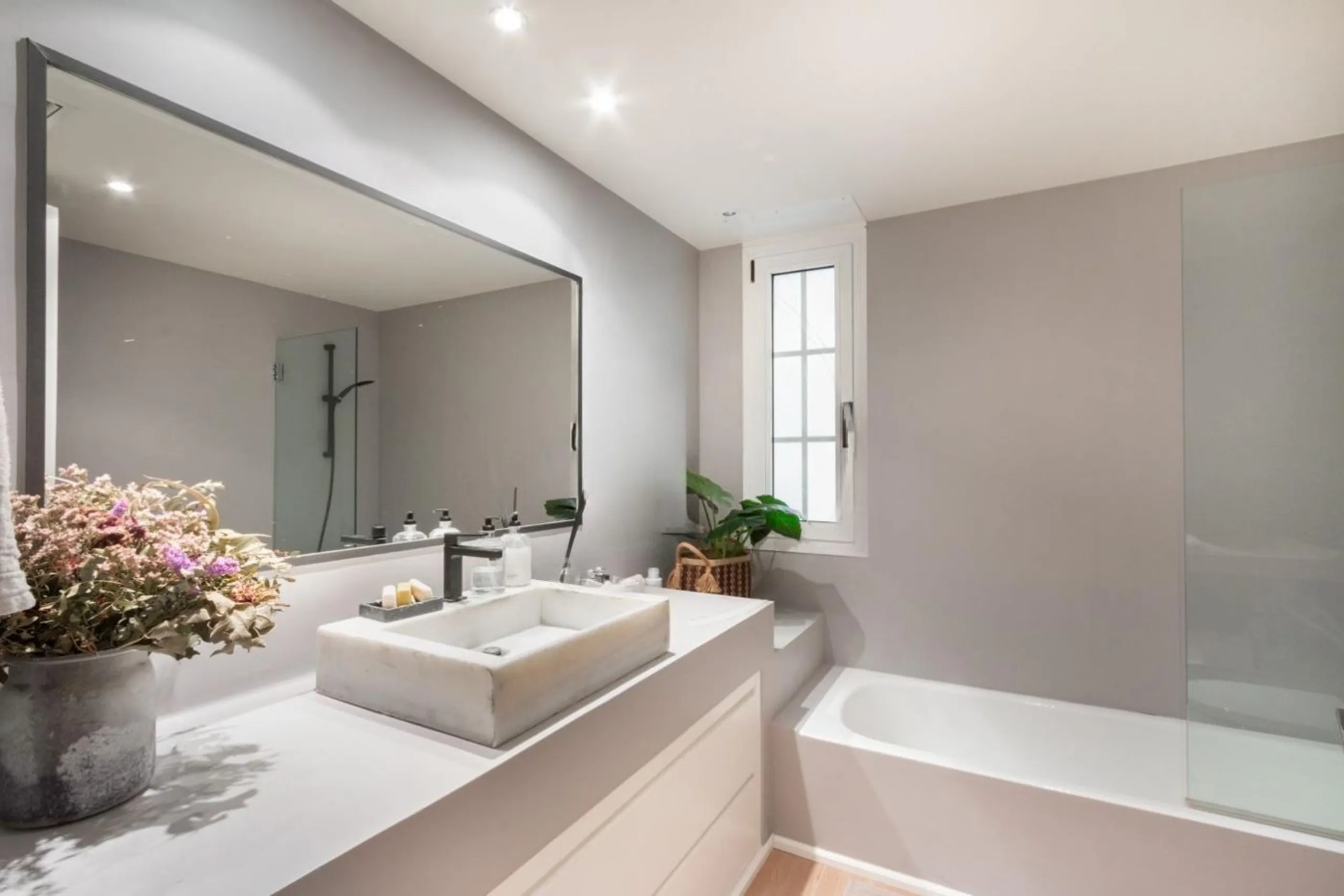  Elegant Townhouse in Valldoreix, Sant Cugat del Valles, Barcelona