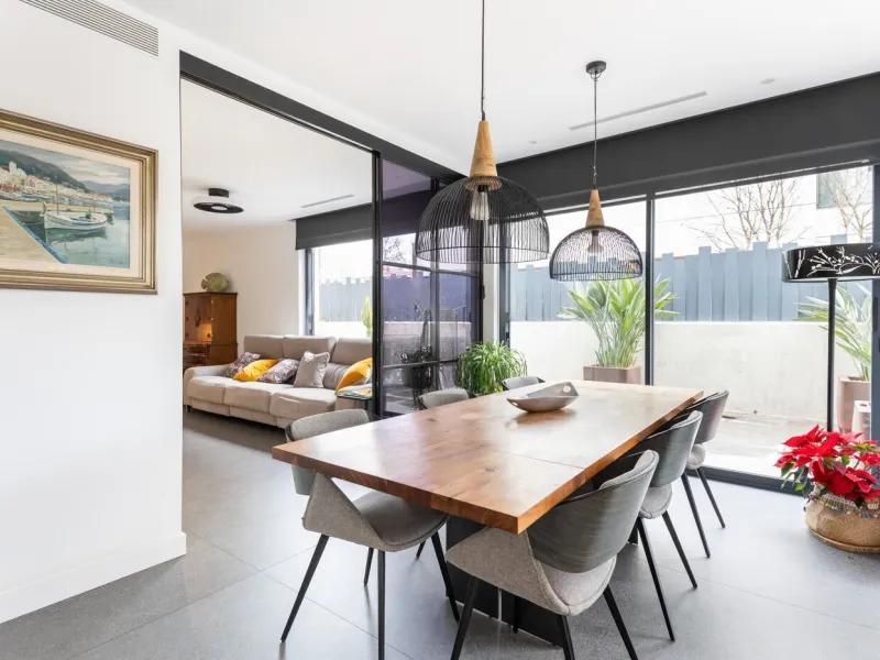 Exceptional Contemporary Home with Elegant Design in Sant Cugat del Valles, Barcelona