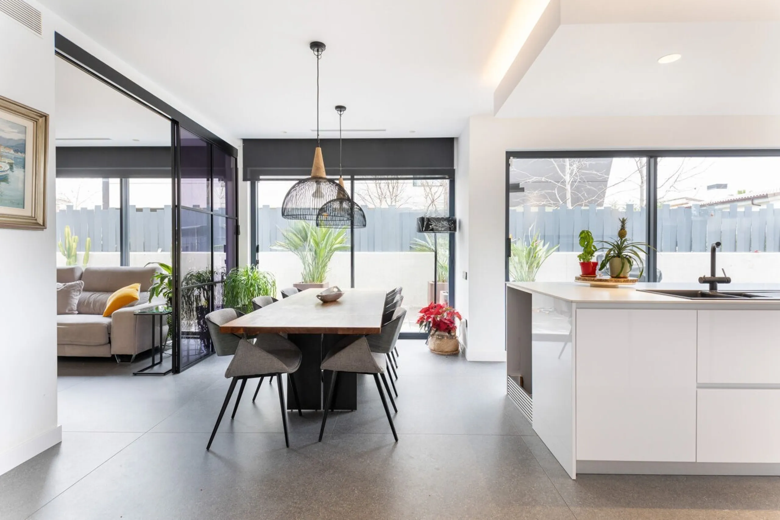 Exceptional Contemporary Home with Elegant Design in Sant Cugat del Valles, Barcelona