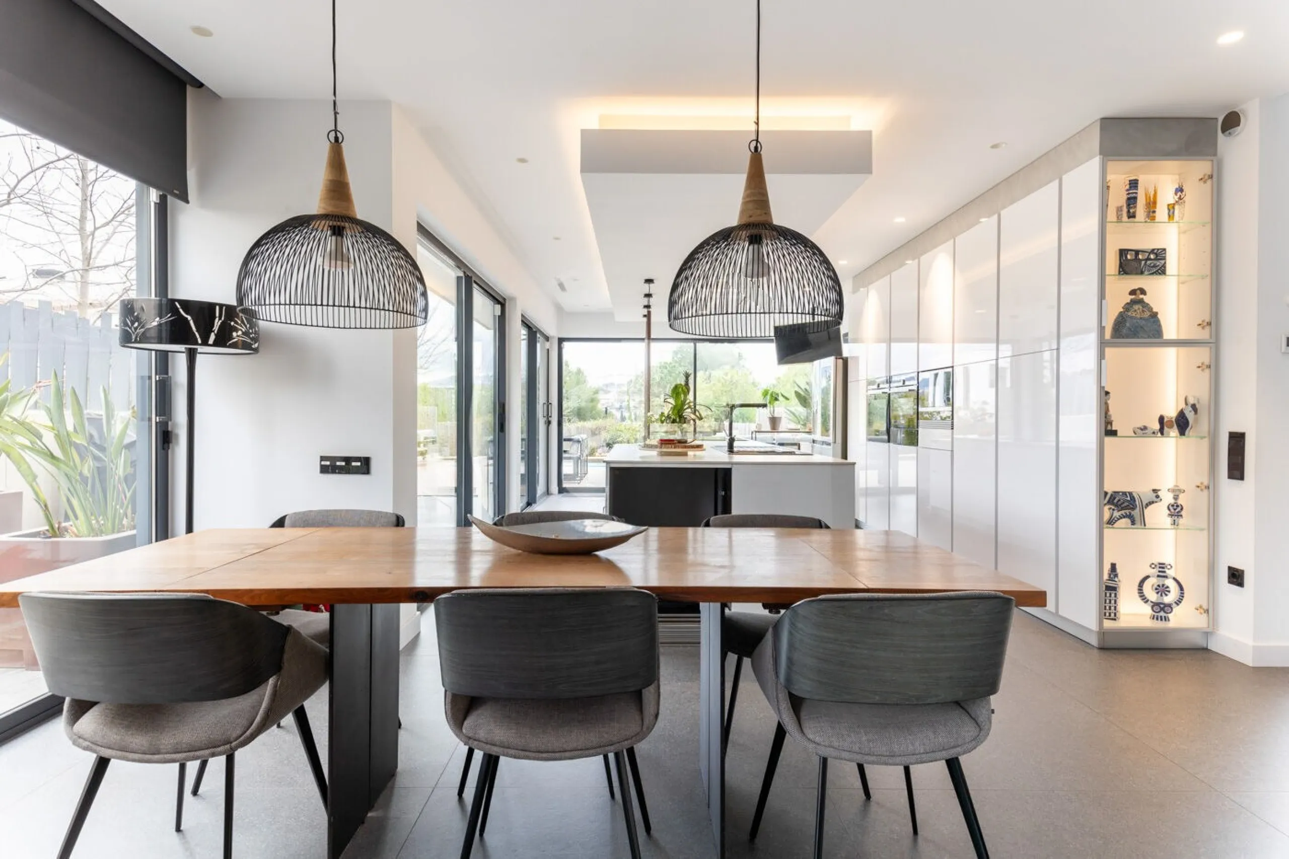 Exceptional Contemporary Home with Elegant Design in Sant Cugat del Valles, Barcelona