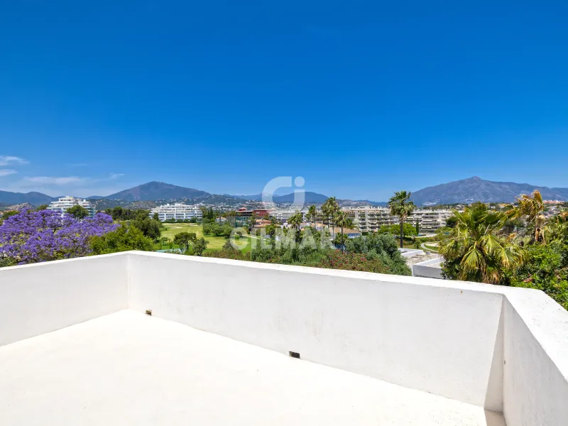 Semi-detached house in Guadalmina - Málaga