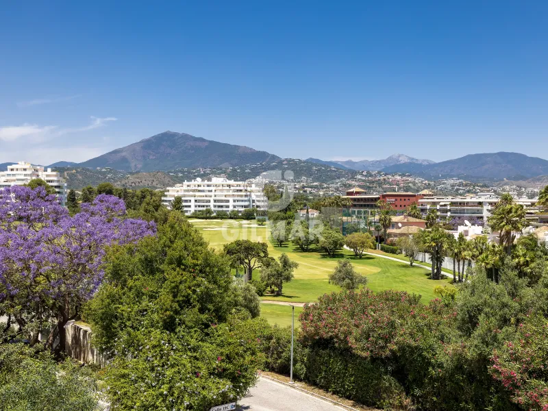 Semi-detached house in Guadalmina - Málaga