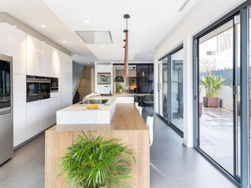 Exceptional Contemporary Home with Elegant Design in Sant Cugat del Valles, Barcelona