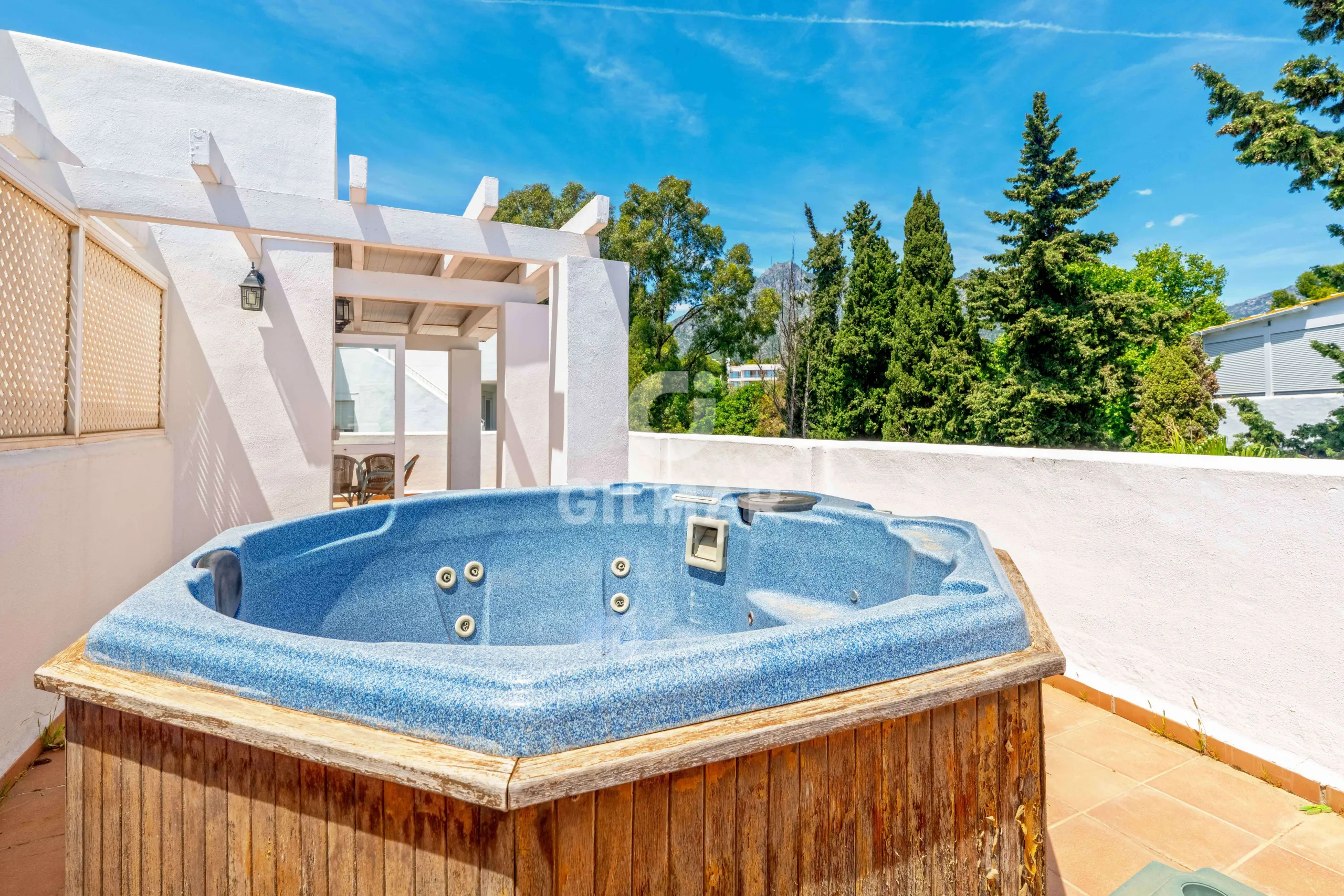 Duplex penthouse in Marbella Ciudad - Málaga