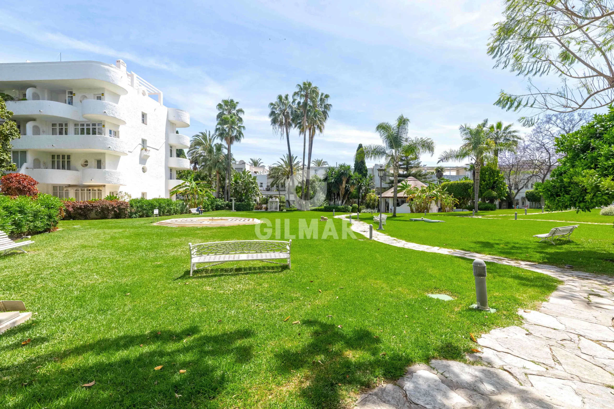 Duplex penthouse in Marbella Ciudad - Málaga