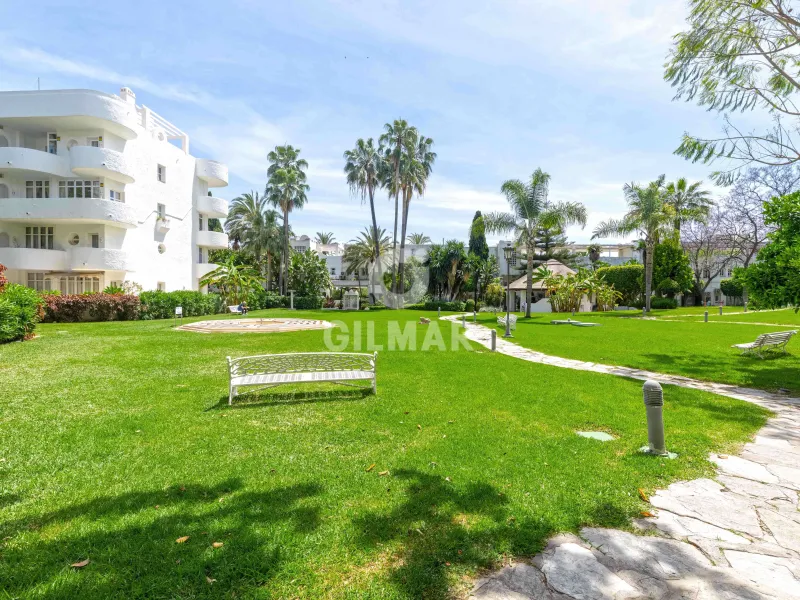 Duplex penthouse in Marbella Ciudad - Málaga