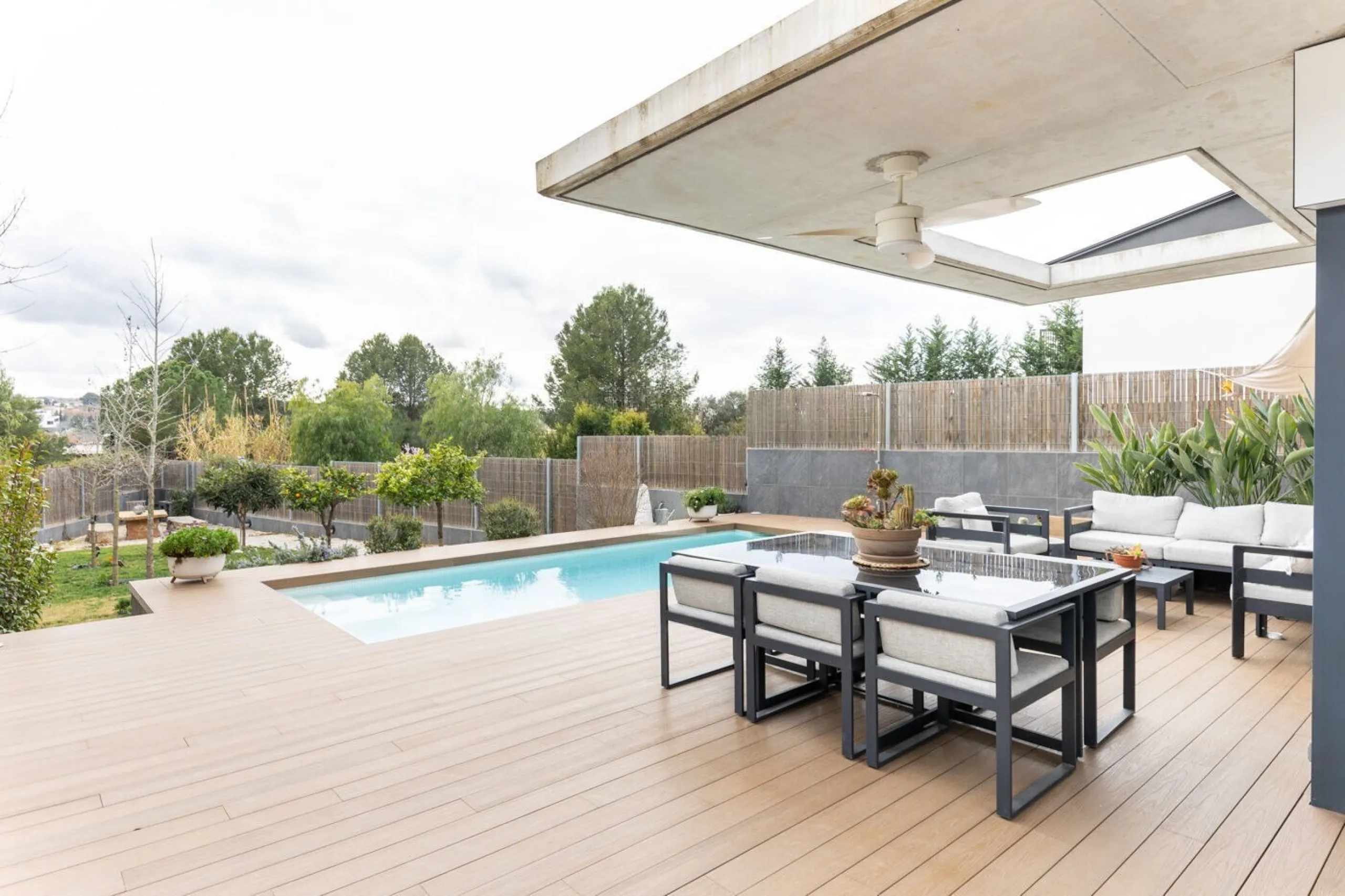 Exceptional Contemporary Home with Elegant Design in Sant Cugat del Valles, Barcelona