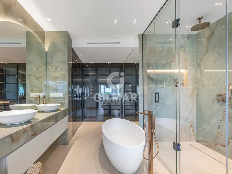Apartment in Estepona Este - Málaga