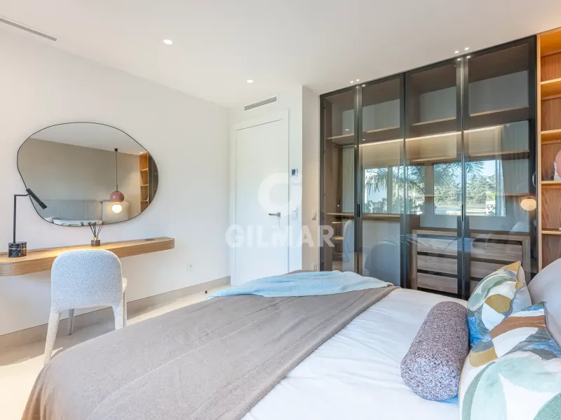 Apartment in Estepona Este - Málaga
