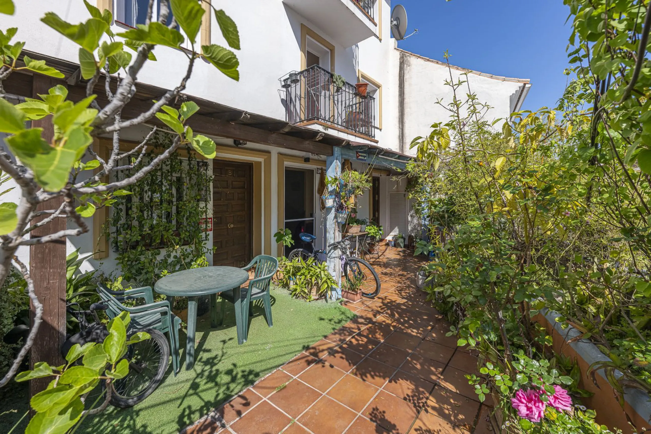 Beautiful duplex penthouse in the heart of Ojén with spectacular views