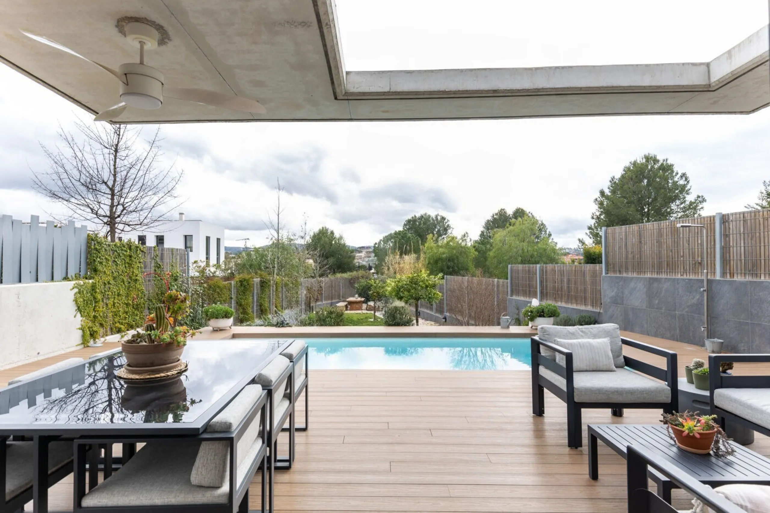 Exceptional Contemporary Home with Elegant Design in Sant Cugat del Valles, Barcelona