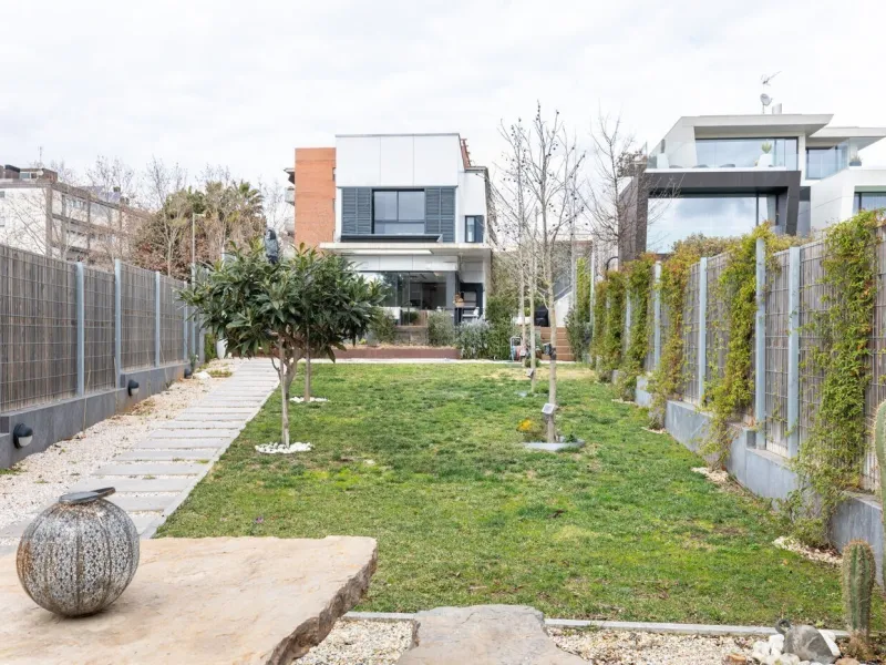 Exceptional Contemporary Home with Elegant Design in Sant Cugat del Valles, Barcelona