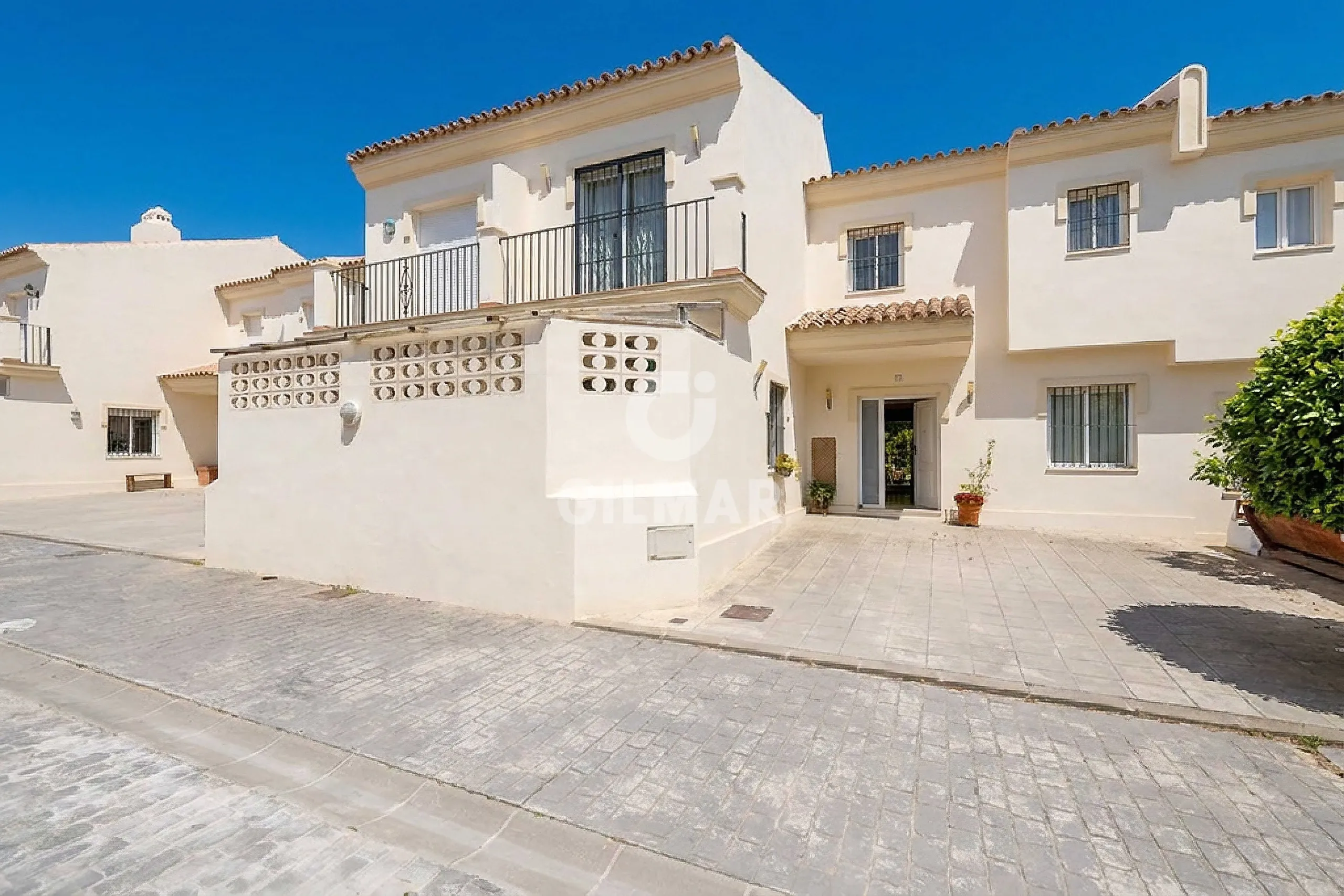 Townhouse in Marbella Este - Málaga