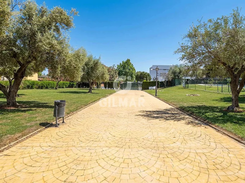 Townhouse in Marbella Este - Málaga