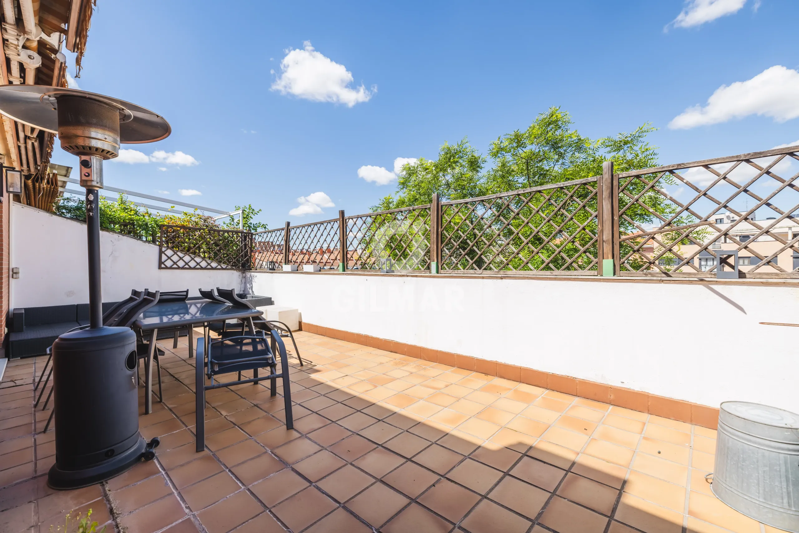 Apartment in Adelfas - Madrid
