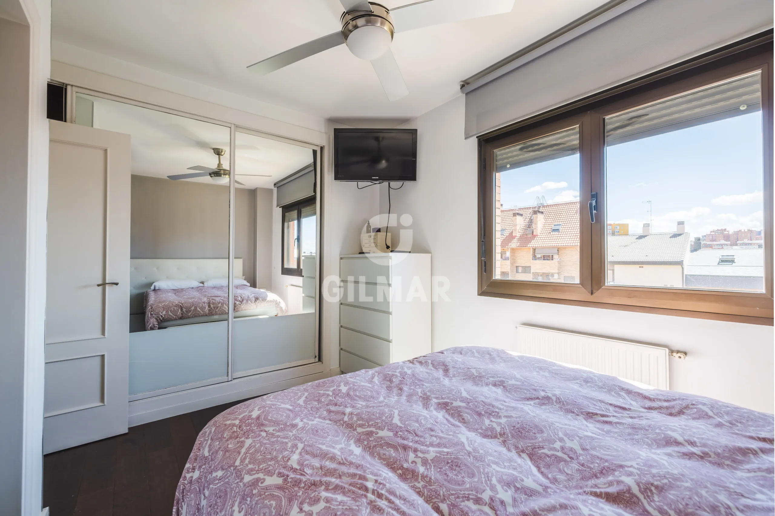 Apartment in Adelfas - Madrid
