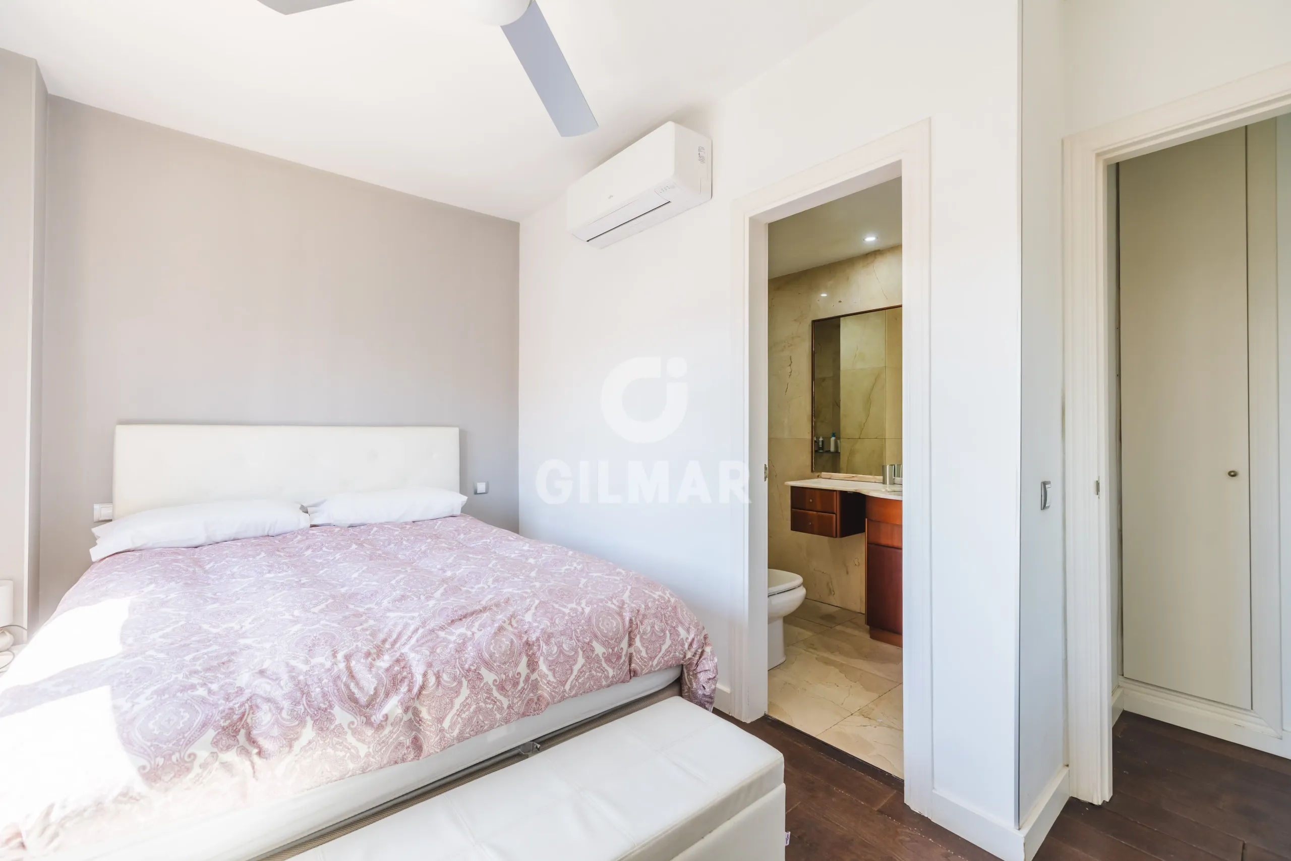 Apartment in Adelfas - Madrid