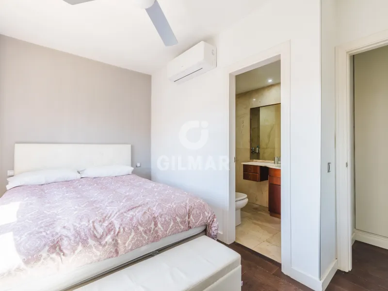 Apartment in Adelfas - Madrid