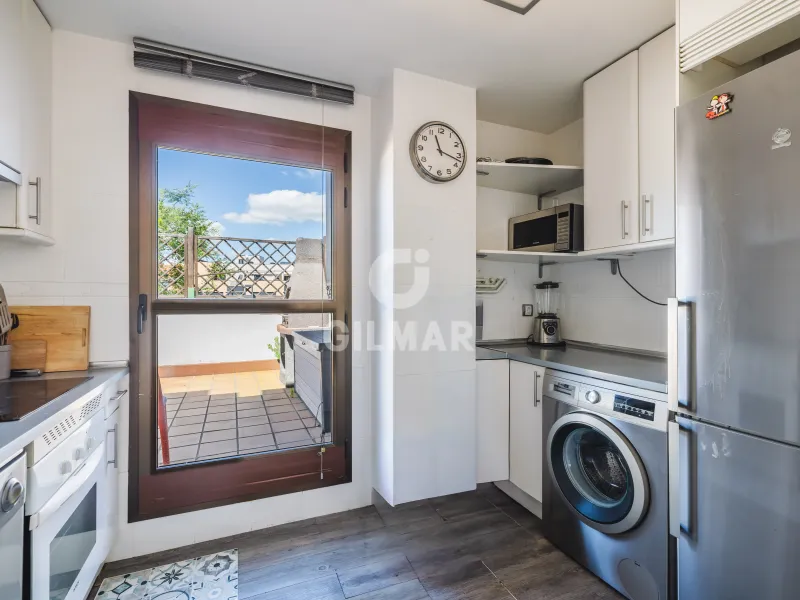 Apartment in Adelfas - Madrid