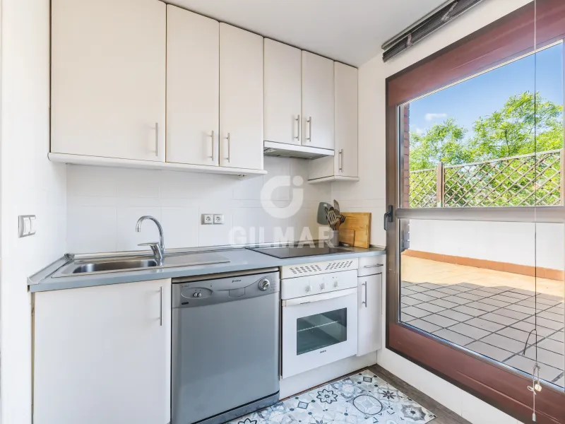 Apartment in Adelfas - Madrid