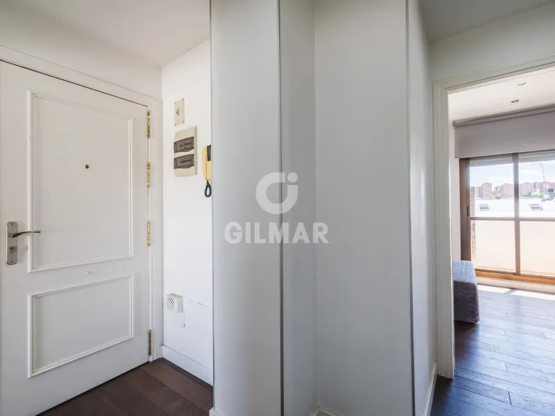 Apartment in Adelfas - Madrid
