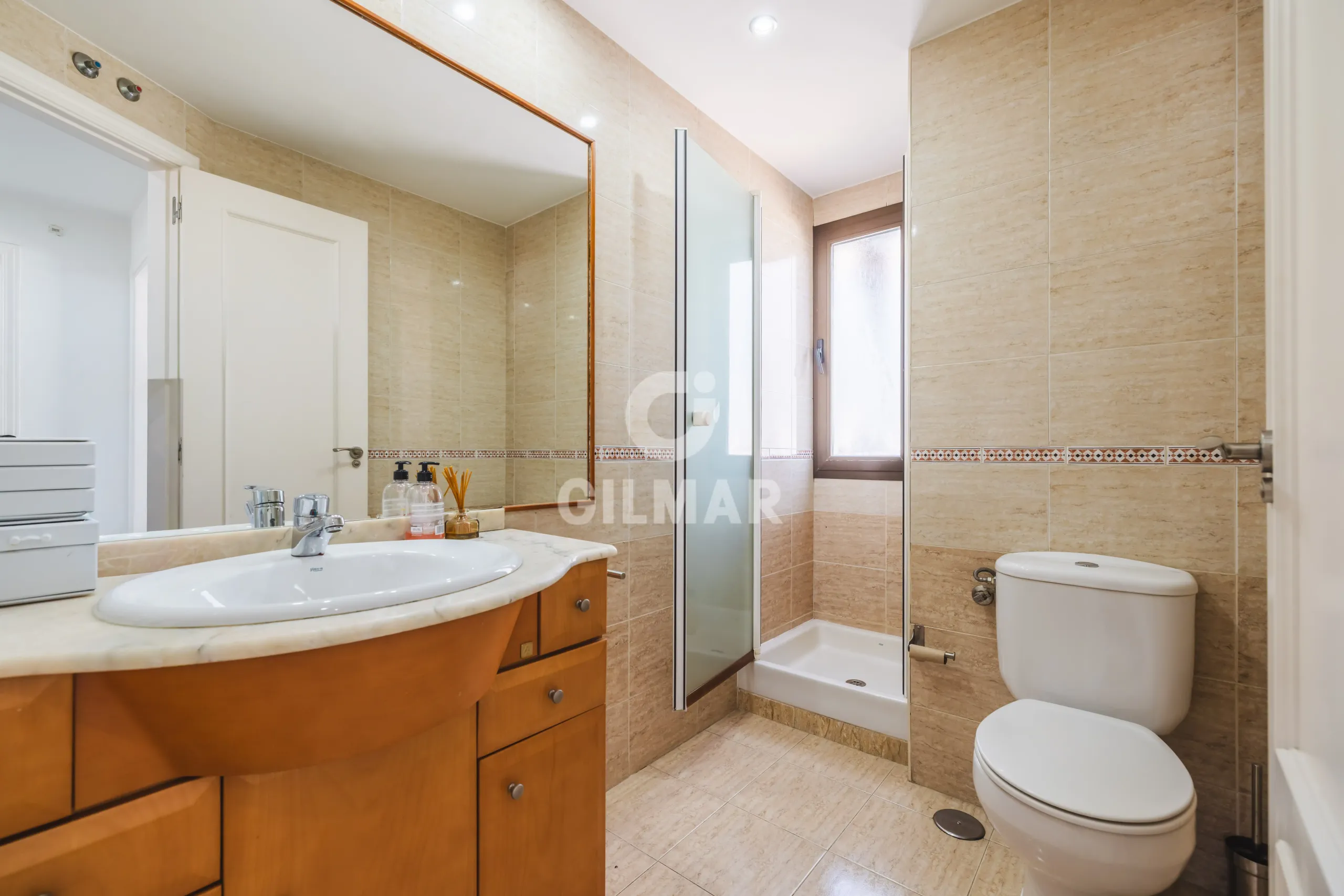 Apartment in Adelfas - Madrid