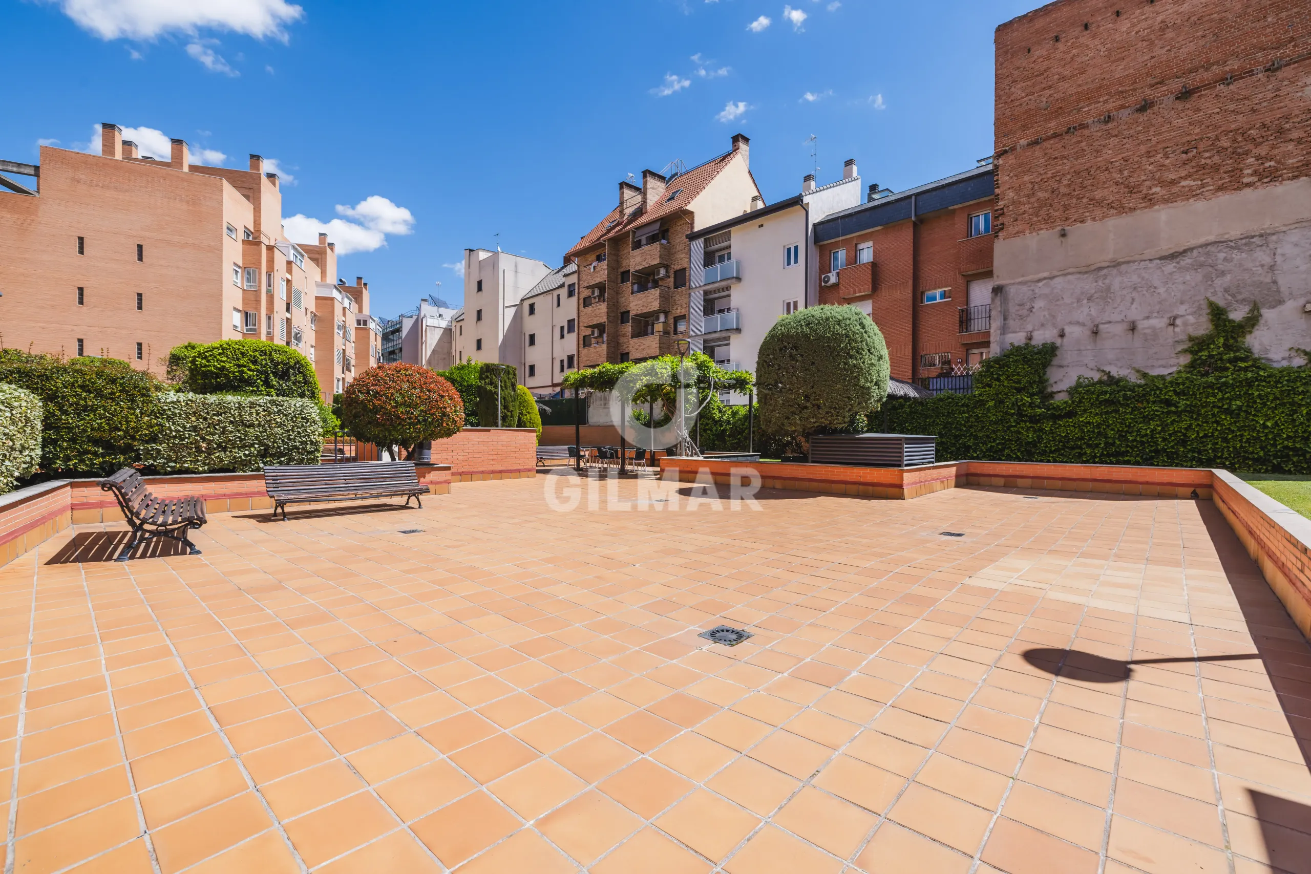 Apartment in Adelfas - Madrid