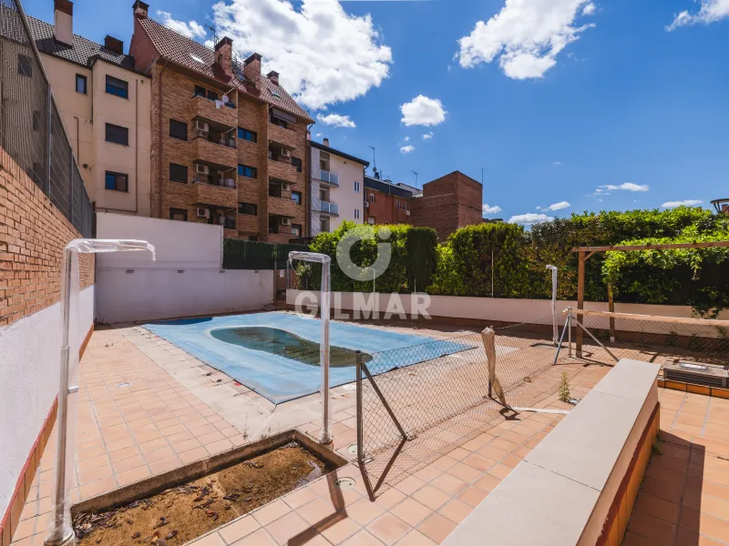 Apartment in Adelfas - Madrid