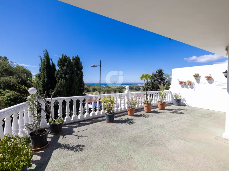 Semi-detached house in Nueva Andalucía - Málaga