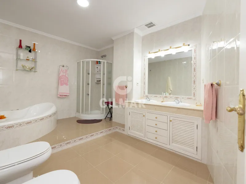 Semi-detached house in Nueva Andalucía - Málaga