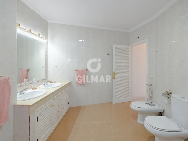 Semi-detached house in Nueva Andalucía - Málaga