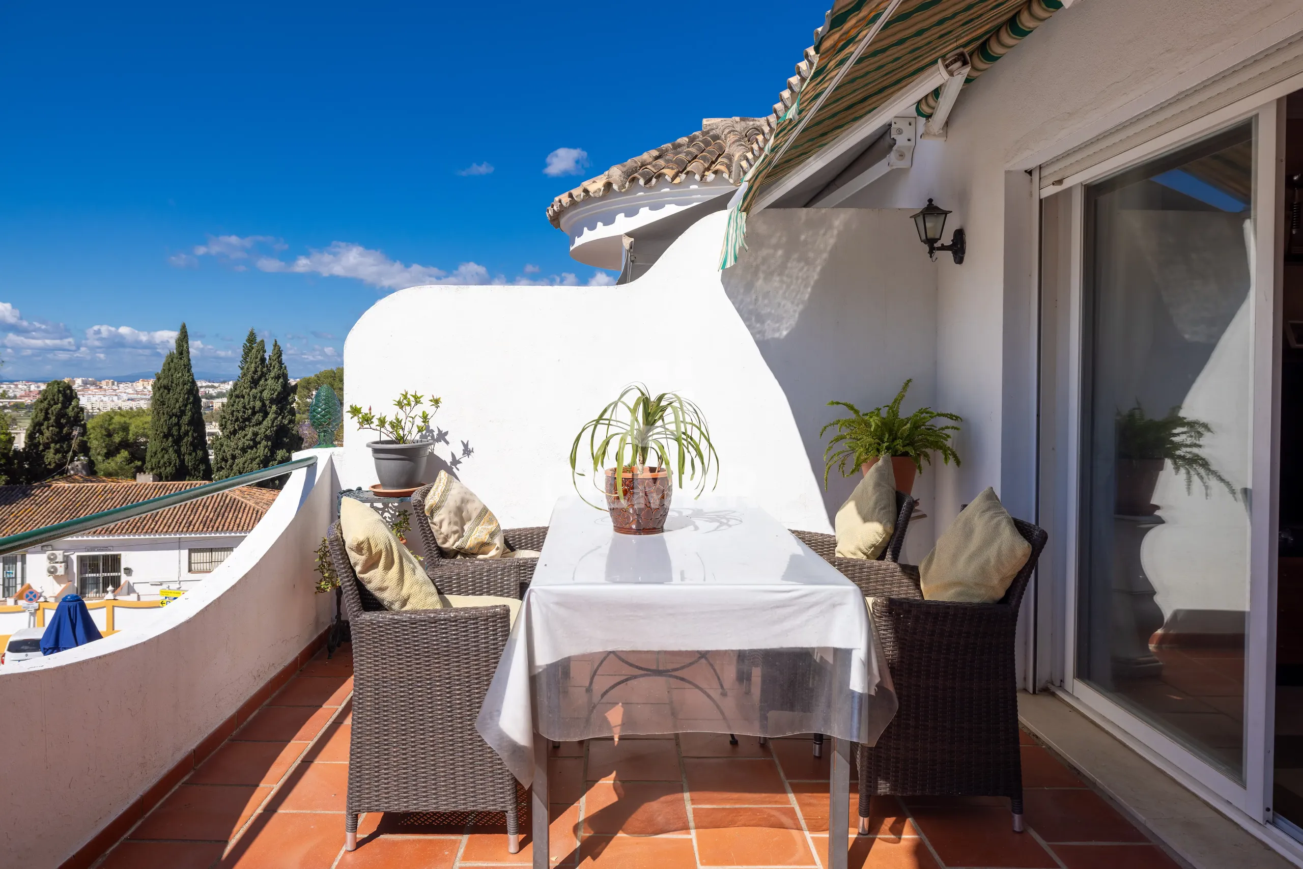 Semi-detached house in Nueva Andalucía - Málaga