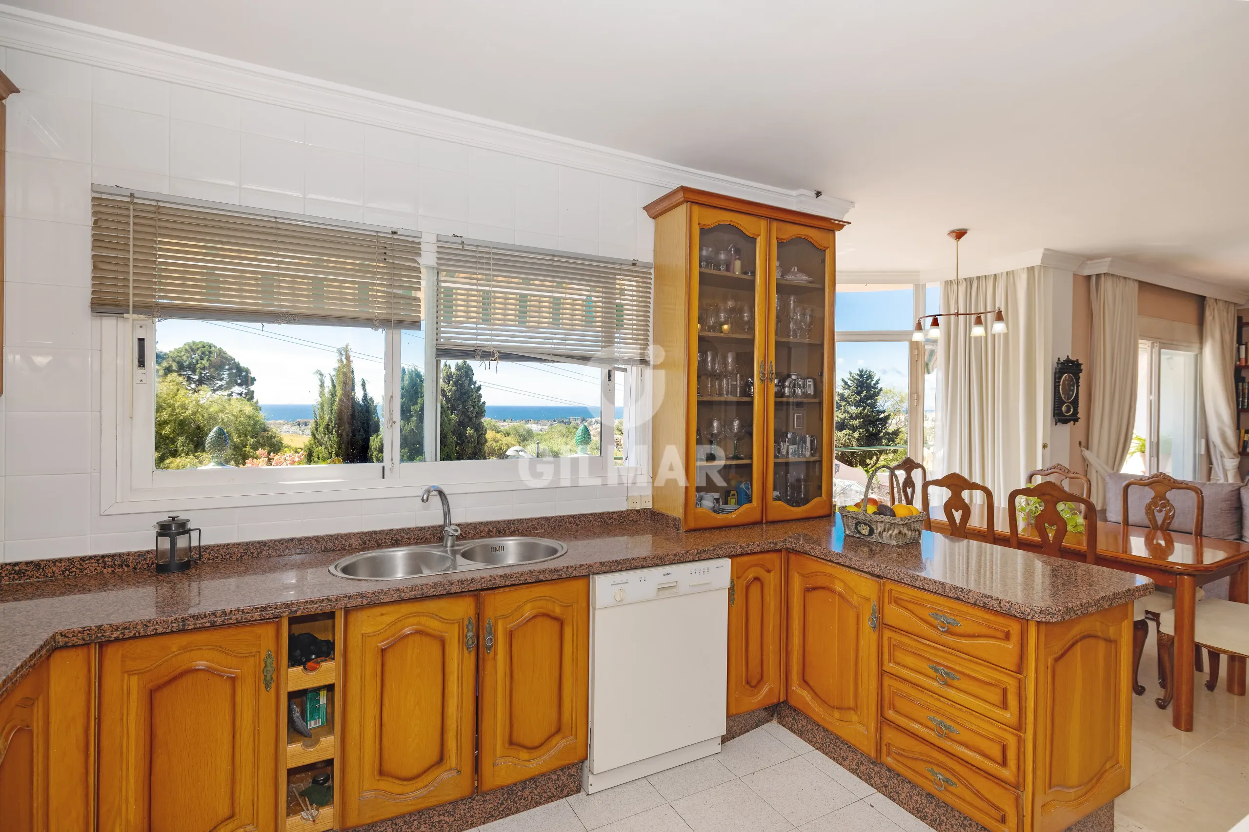 Semi-detached house in Nueva Andalucía - Málaga