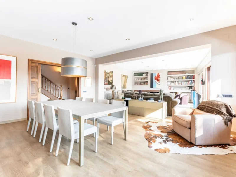 Elegant Residence with Panoramic Views and Total Privacy in Valldoreix, Sant Cugat del Valles, Barcelona