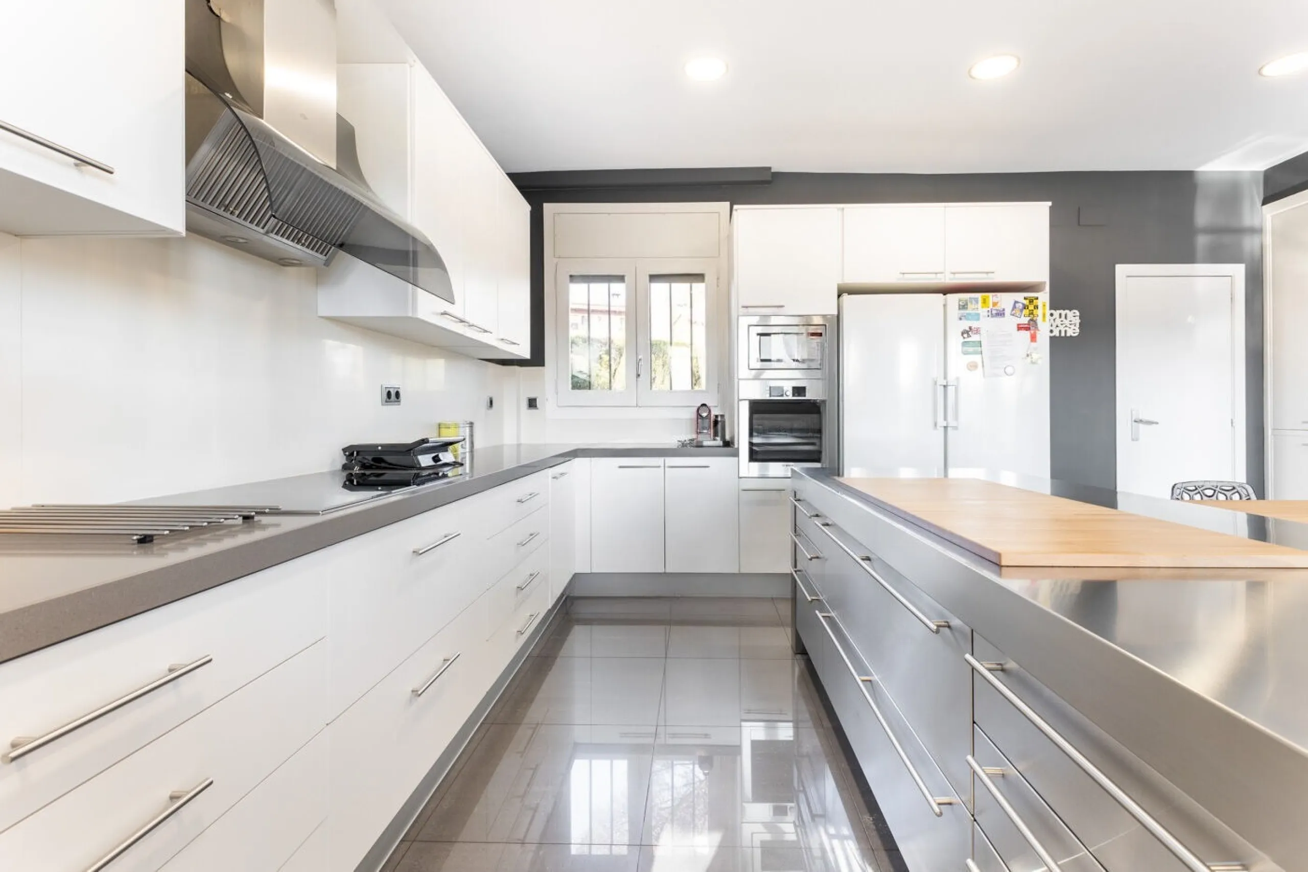 Elegant Residence with Panoramic Views and Total Privacy in Valldoreix, Sant Cugat del Valles, Barcelona