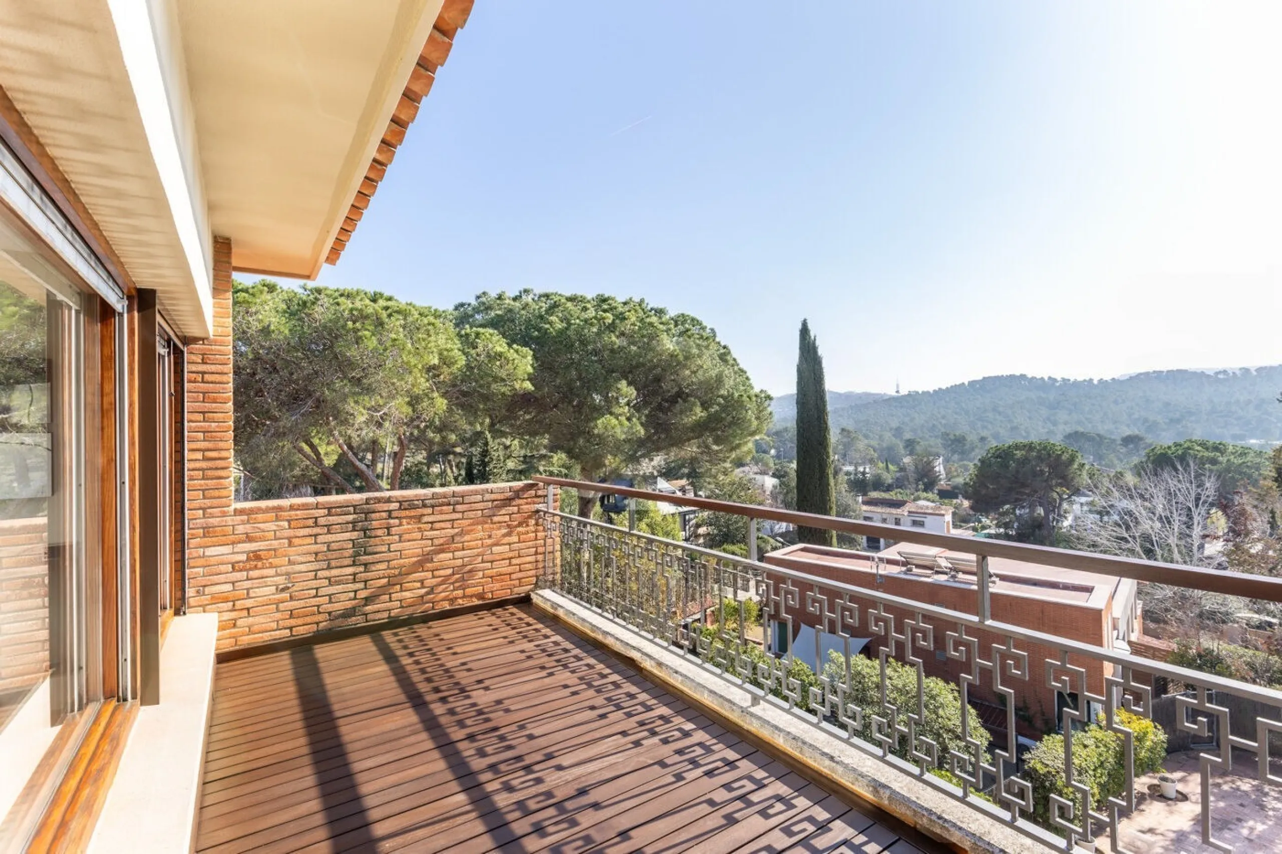 Elegant Residence with Panoramic Views and Total Privacy in Valldoreix, Sant Cugat del Valles, Barcelona