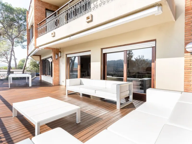 Elegant Residence with Panoramic Views and Total Privacy in Valldoreix, Sant Cugat del Valles, Barcelona